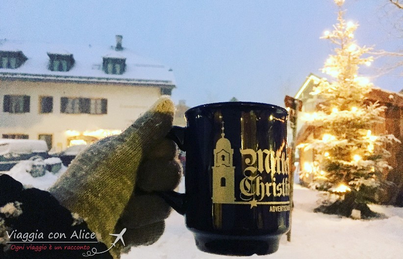 Una tazza di punch caldo ci voleva proprio dopo una partita a palle di neve