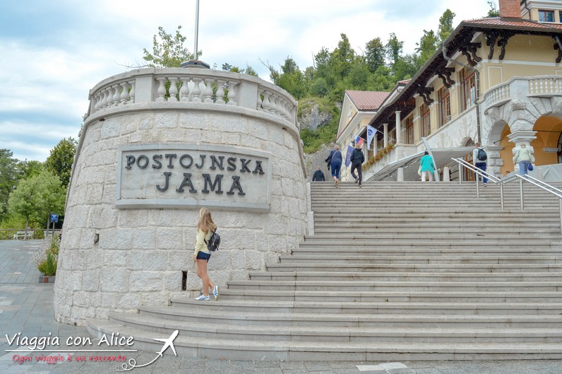 grotte di postumia slovenia