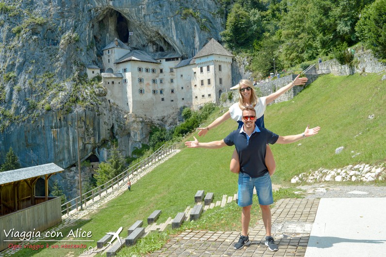 castello predjama slovenia