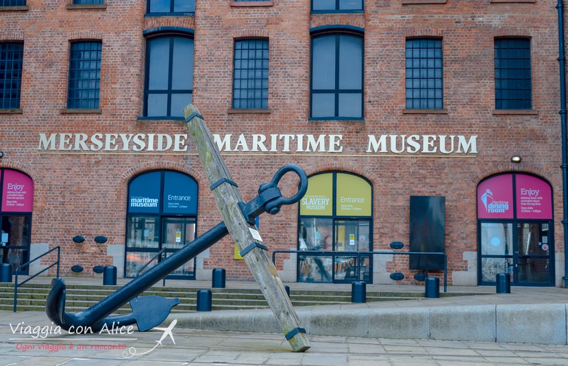 albert dock liverpool