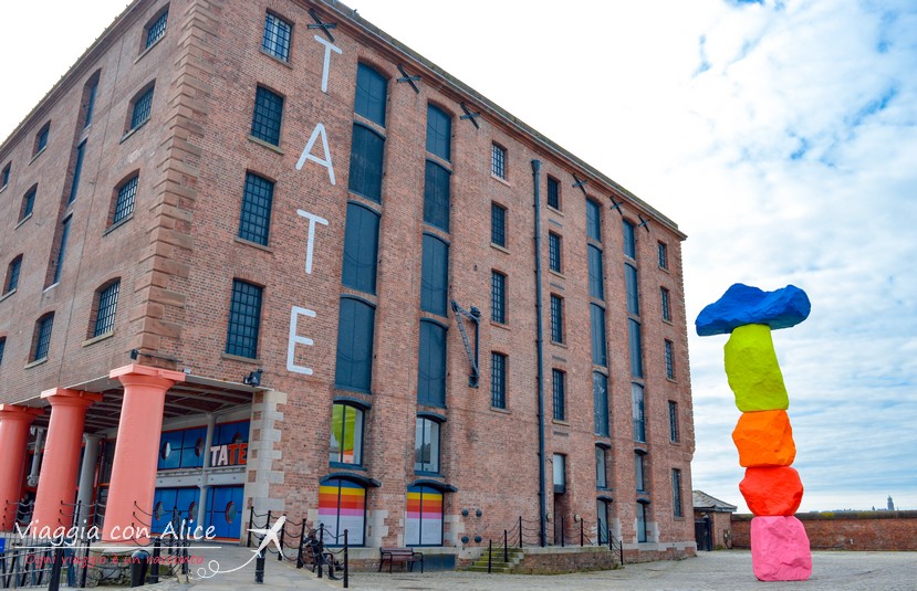 albert dock liverpool