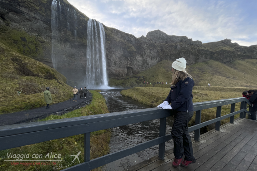 cascata Seljalandsfoss Islanda