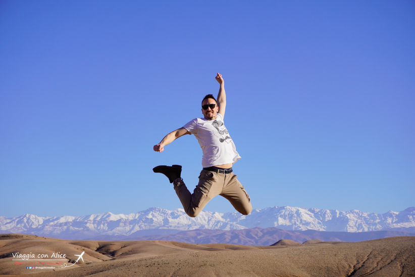 Dormire una notte nel deserto di Agafay in Marocco
