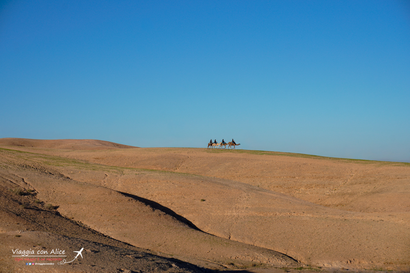 Dormire una notte nel deserto di Agafay in Marocco